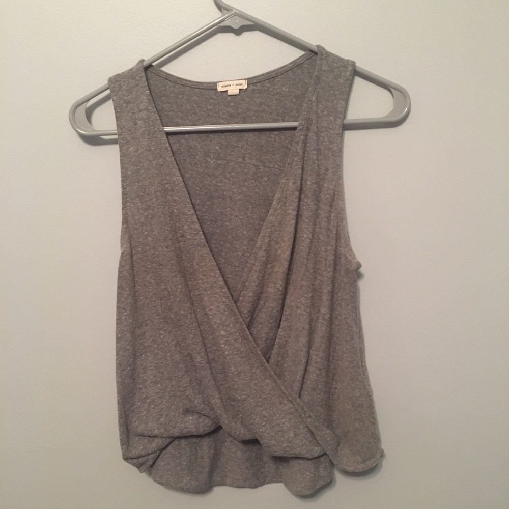 Grey tank top